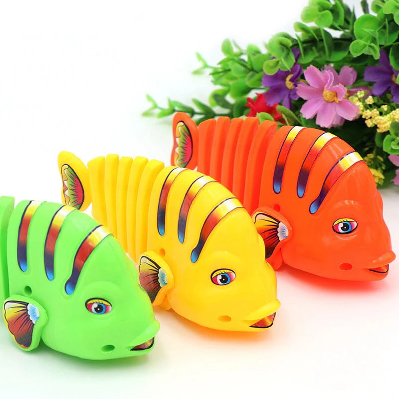 Clockwork Swinging Cartoon Fish  Toys - Image 3