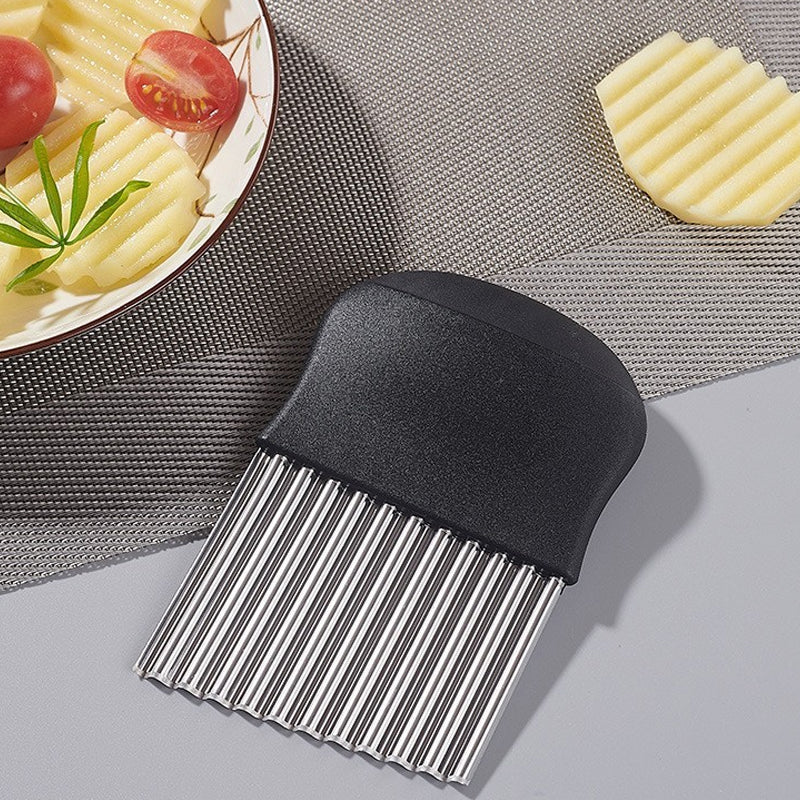 Spike Wavy Potato Knife - Image 4